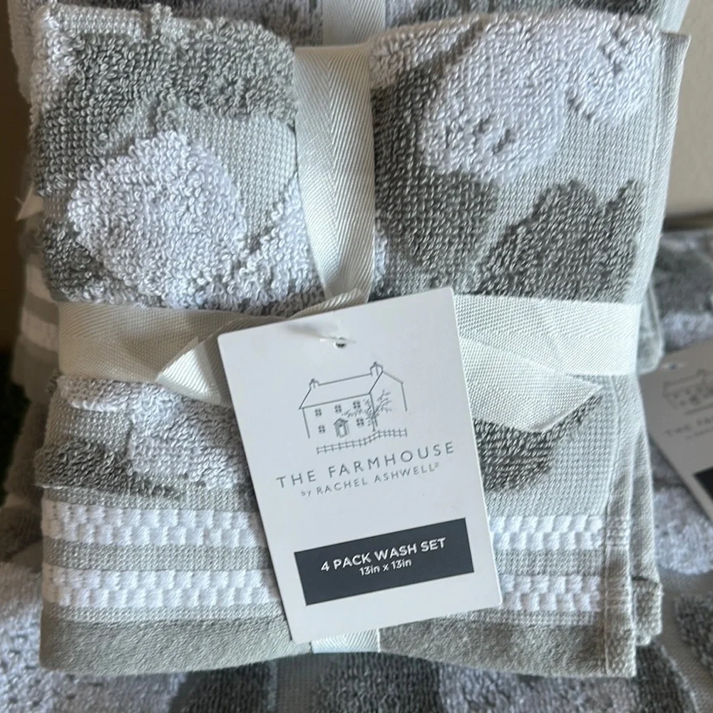 Rachel Ashwell Farmhouse Bath Towels Hand Towels Washcloths Gray Floral NEW